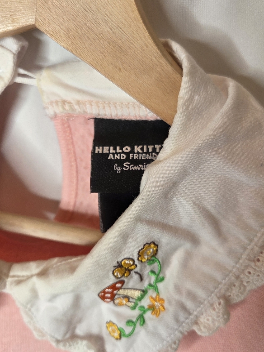 Hello Kitty Sanrio Womens Large Mushroom Collared Shirt - Picture 3 of 8